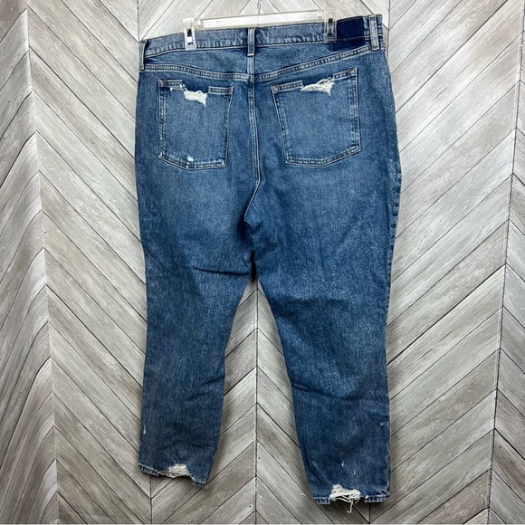 NWT Abercrombie High Rise Ripped Mom Jean Sz 18 Long - Picture 3 of 11